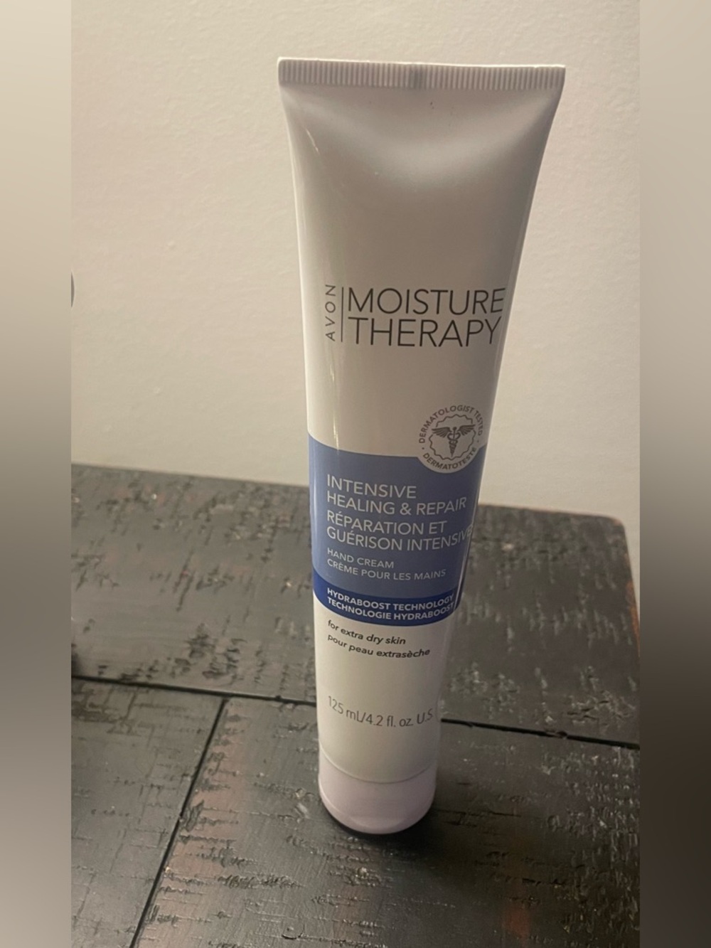 Avon Moisture Therapy Hand Cream White with Blue Label